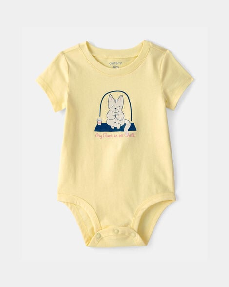 baby 'my aunt is so chill' cat graphic bodysuit - yellow