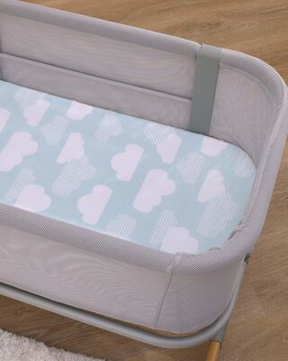 Product image 2 of Skip Hop Cozy-Up 2-in-1 Bedside Sleeper 100% Cotton Fitted Bassinet Sheet - Blue & White Clouds