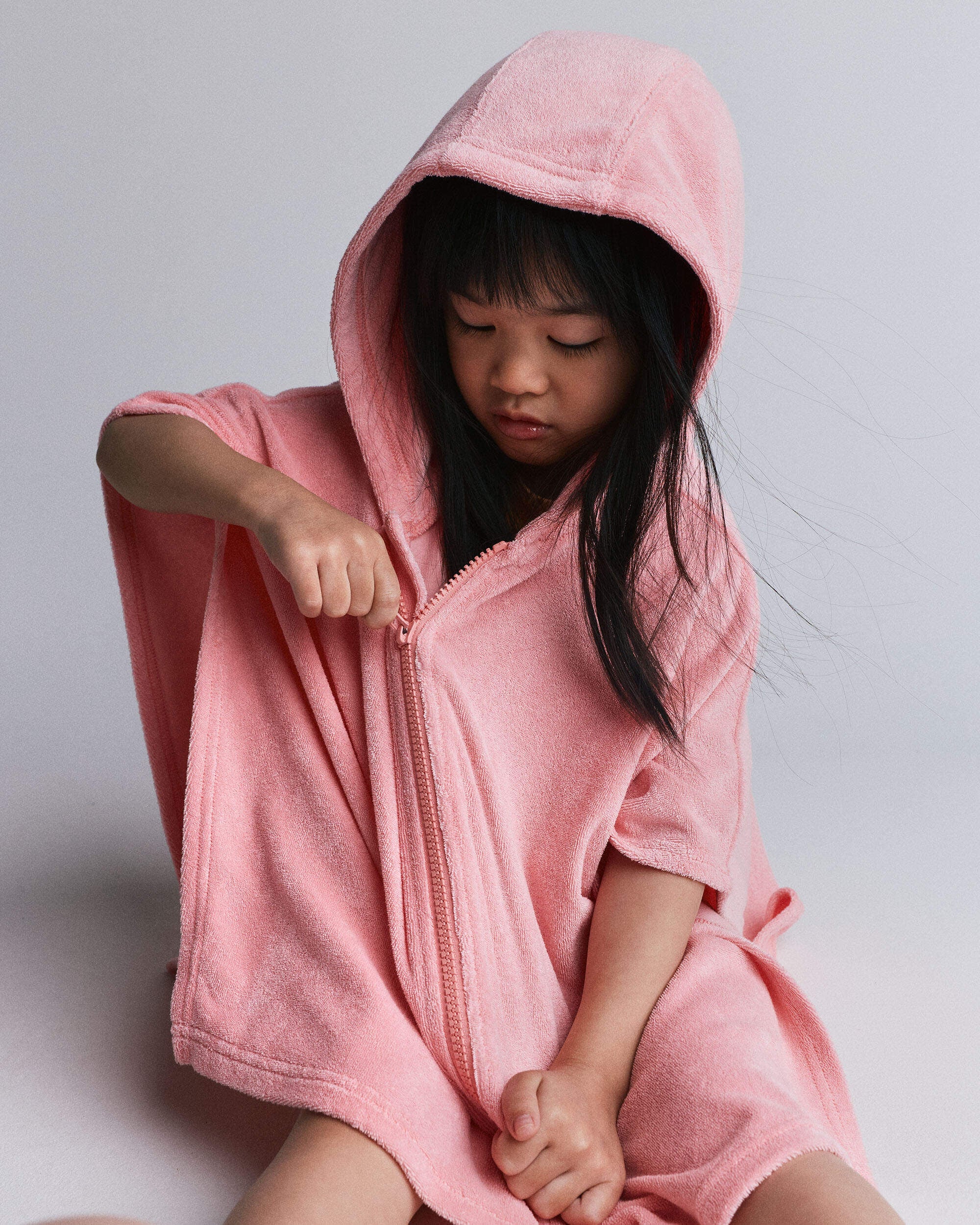 Otter Avenue Toddler Girl French Terry Hooded Poncho Towel 12M Light Pink 21$
