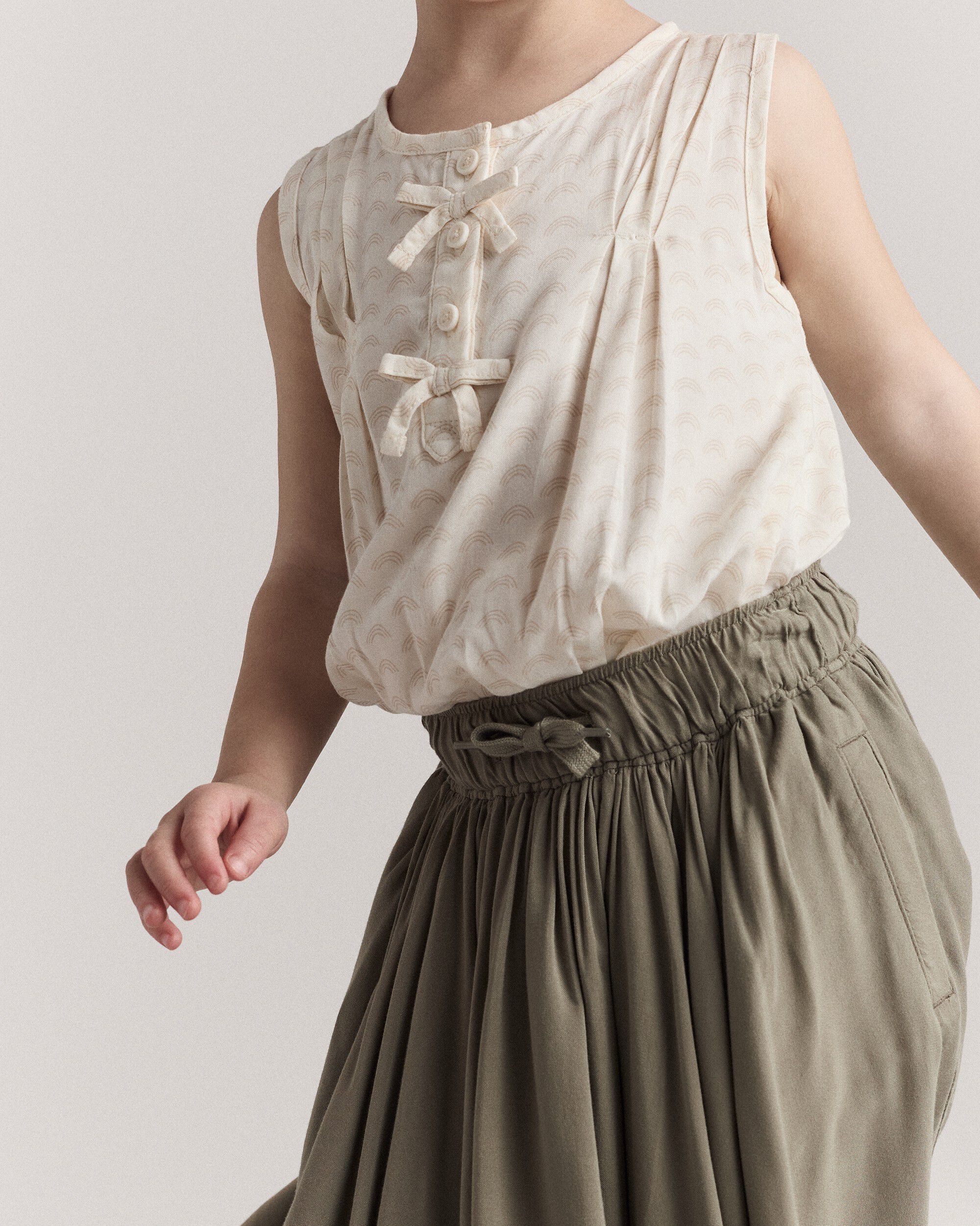 Toddler Girl Sleeveless Bow Top Rainbow Print - Cream