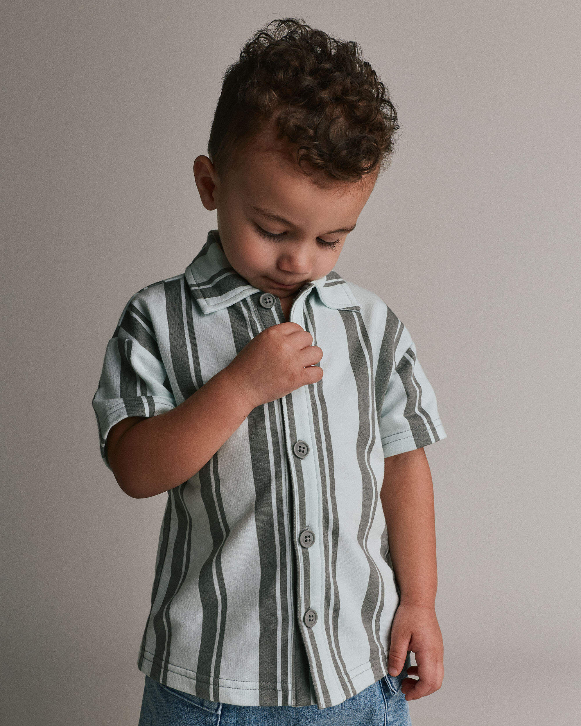 Otter Avenue Toddler Boy Button-Down Short-Sleeve Shirt in Stripes 12M Light BlueSage 18$