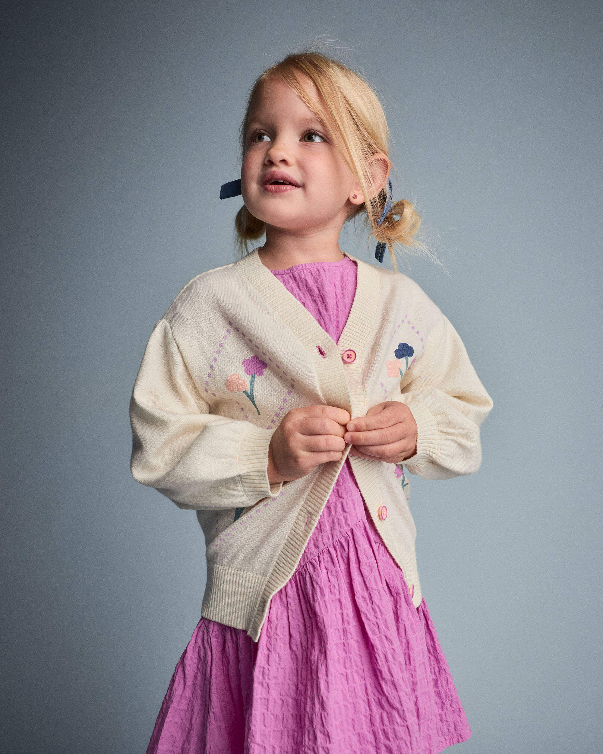 Otter Avenue Toddler Girl Cardigan Sweater with Flowers 12M Cream 26$