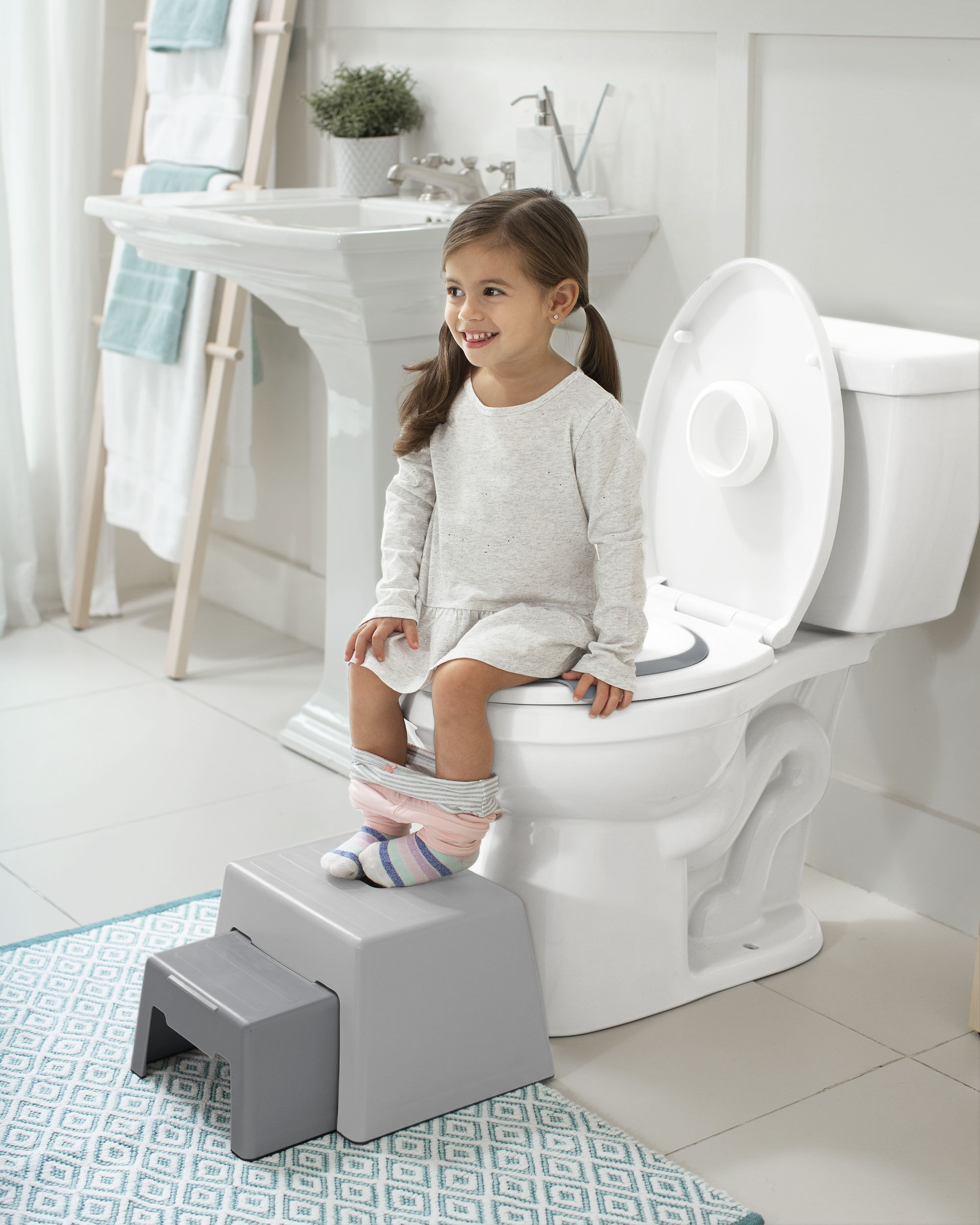 Amazon.com: Vatex Bamboo Toilet Stool, 7” Foldable Potty