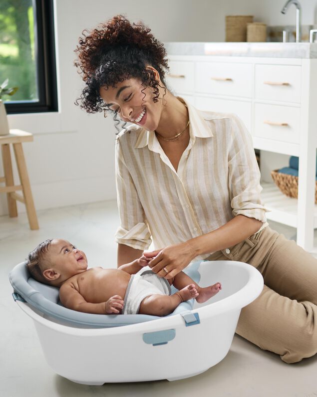 Product image 2 of Wave 4-in-1 Baby Bath Tub