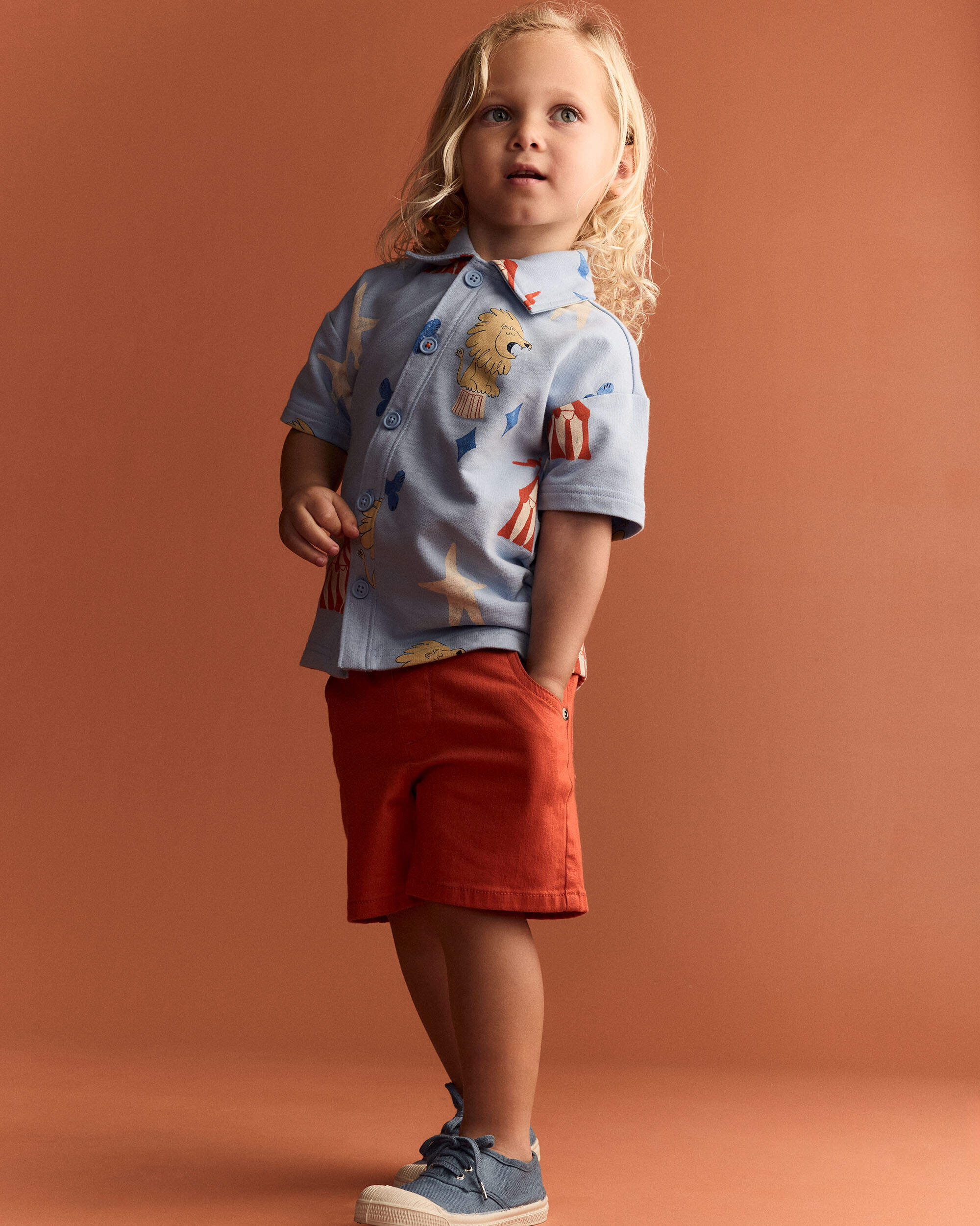 Otter Avenue Toddler Boy Button-Down Short-Sleeve Shirt in Circus Print 12M Blue 15$
