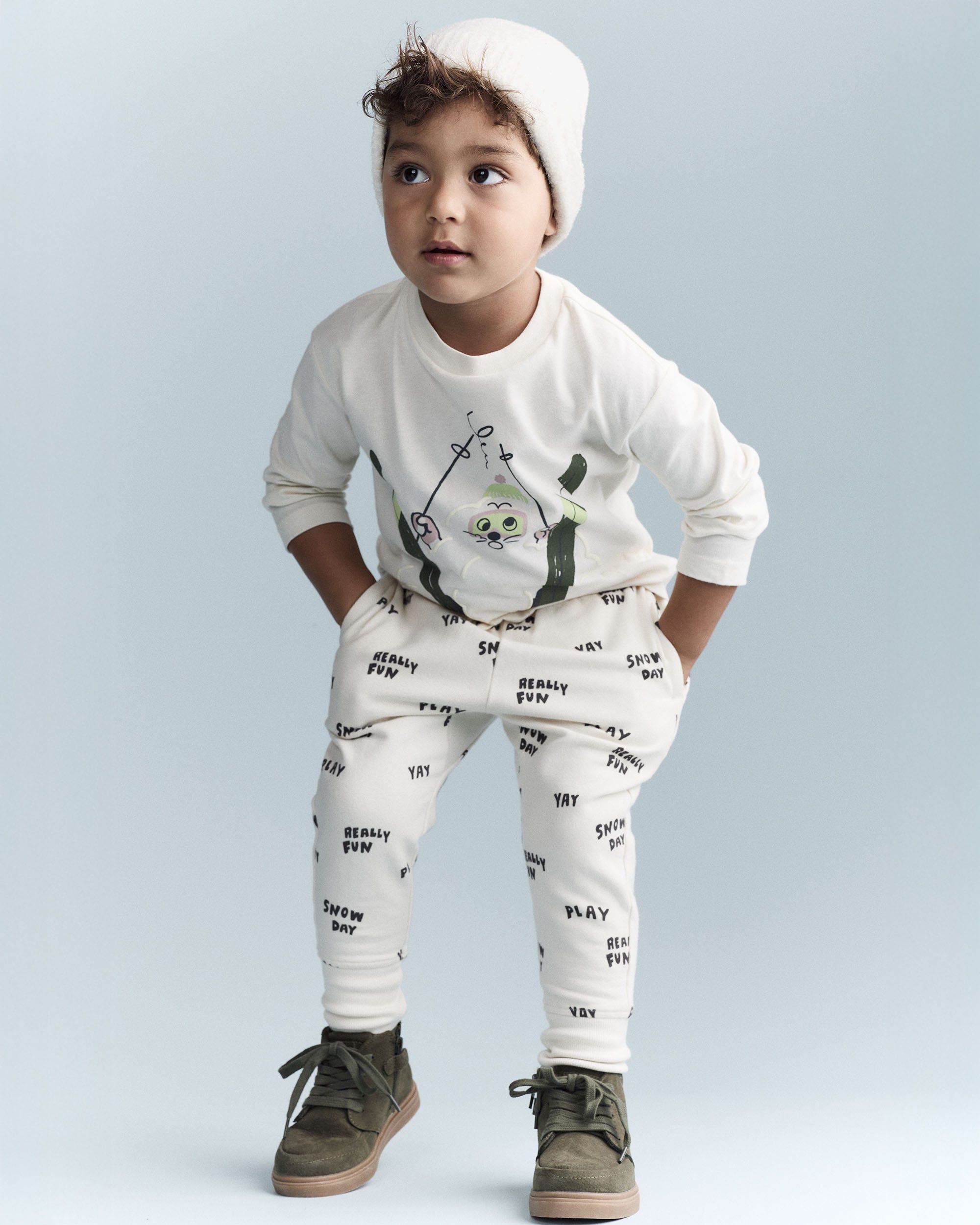 Otter Avenue Toddler City Park Jogger Pant in Snow Day Print 12M Cream 12$