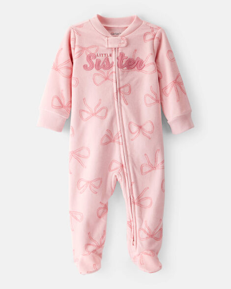 baby girl 'little sister' bow print fleece sleep & play pajamas - pink